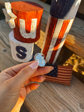 Load image into Gallery viewer, Chunky White Buffalo Ring
