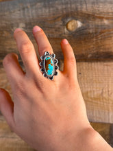 Load image into Gallery viewer, #8 Turquoise Scalloped Ring

