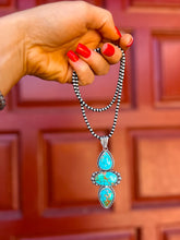 Load image into Gallery viewer, Statement Sierra Bella Pendant
