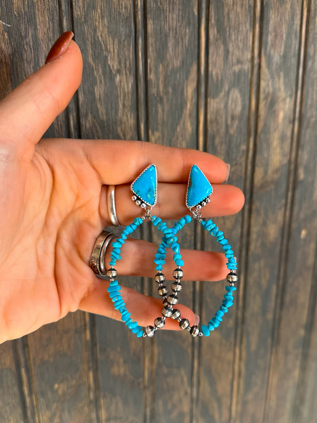 Navajo Pearl, Turquoise Chip & Kingman Hoops