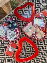 Load image into Gallery viewer, Valentine’s Gift Baskets
