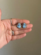 Load image into Gallery viewer, Golden Hills Stud Earrings
