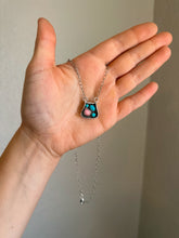 Load image into Gallery viewer, Pink Conch &amp; Kingman Stirrup Necklace
