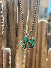 Load image into Gallery viewer, Longhorn Statement Cluster Pendant
