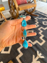 Load image into Gallery viewer, Sierra Bella Statement Lariat Necklace
