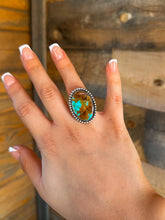 Load image into Gallery viewer, Beaded Kingman Thick Band Ring
